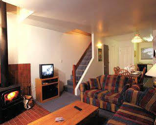 Resortquest At Placid Hotel 2*