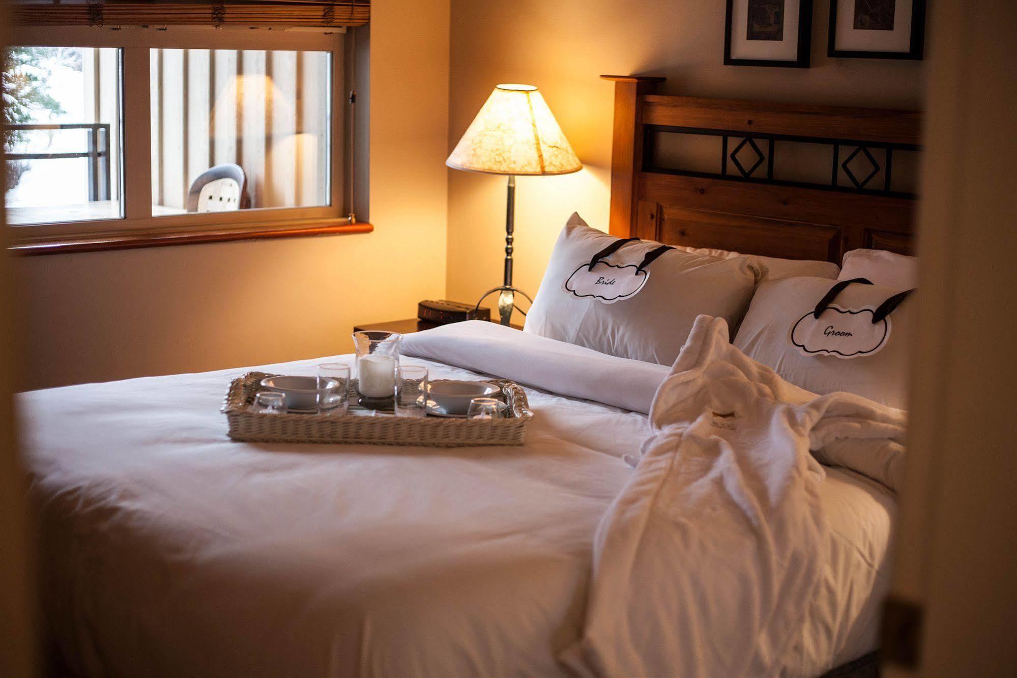 Resortquest At Placid 2* Whistler